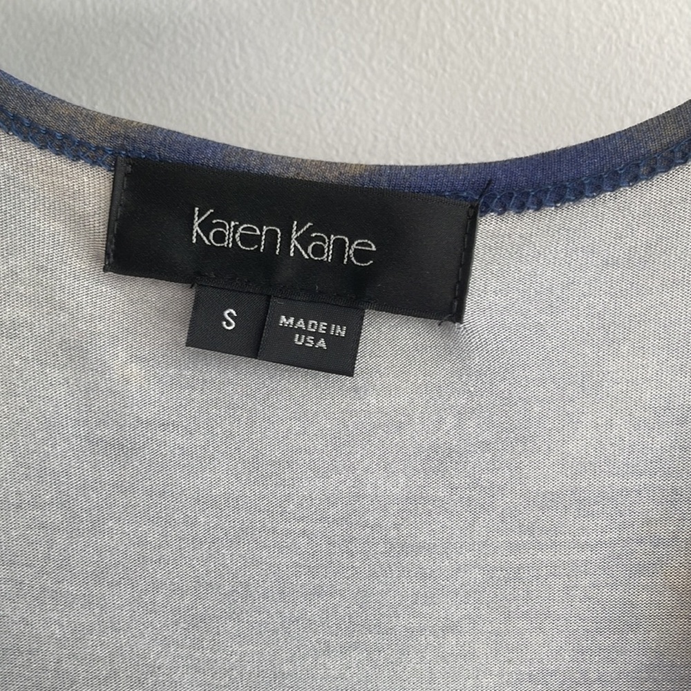 Karen Kane tie dyed empire waist hippie shirt. Asymmetrical style - Picture 4 of 5